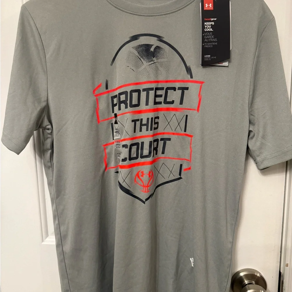 Under Armour Gray Heat Gear Boy’s Tee